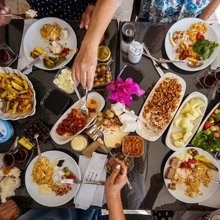 Отель Mare Garden Акьярлар