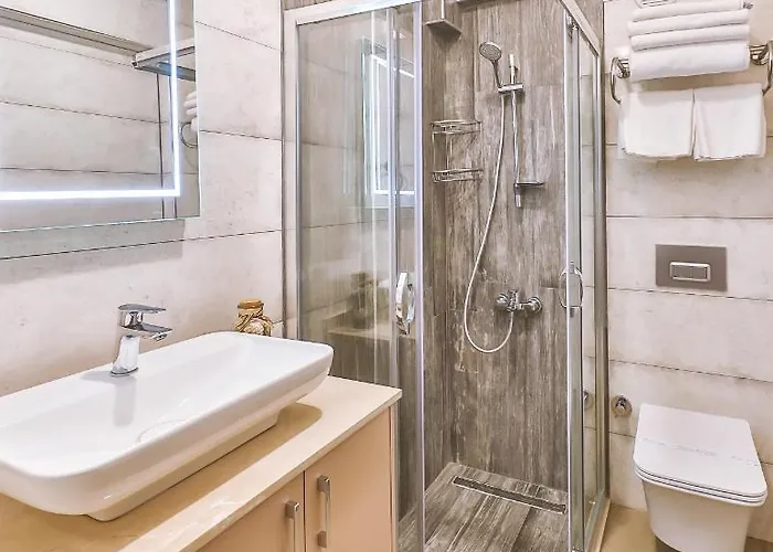 Mare Garden * 阿克亚拉尔